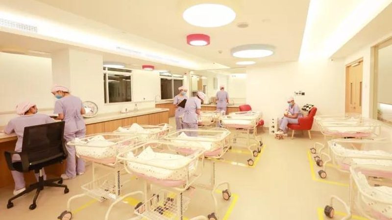 育儿嫂日常护理：宝宝一天照顾步骤详解